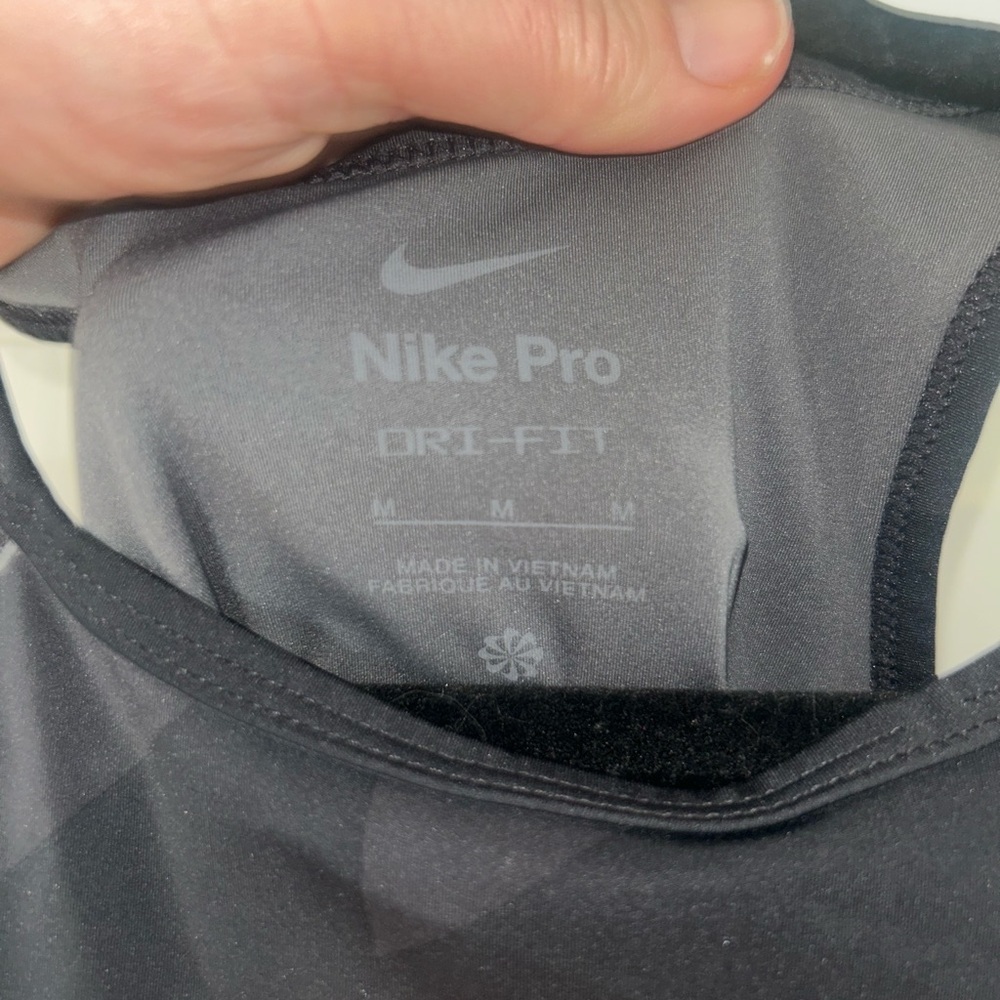 Nike Pro Dri-FIT Black Tank Top Medium - Picture 2 of 3
